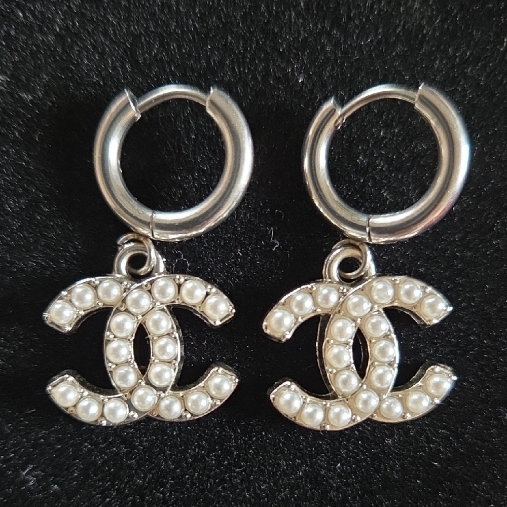 TOKA B Silver Earrings with Pearl Accents - Picture 7 of 8